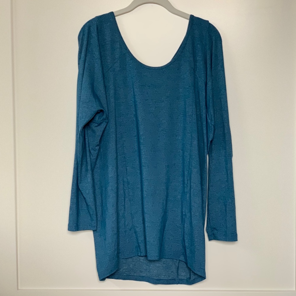 Lucy Take a Pause long sleeve tunic